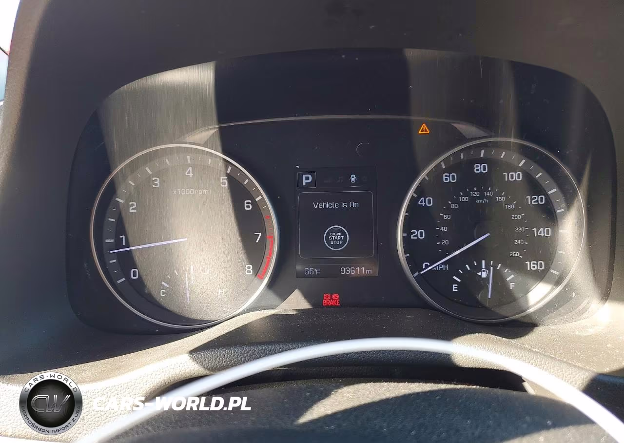 2017 Hyundai Elantra Limited VIN:5NPD84LF9HH103739 - 9