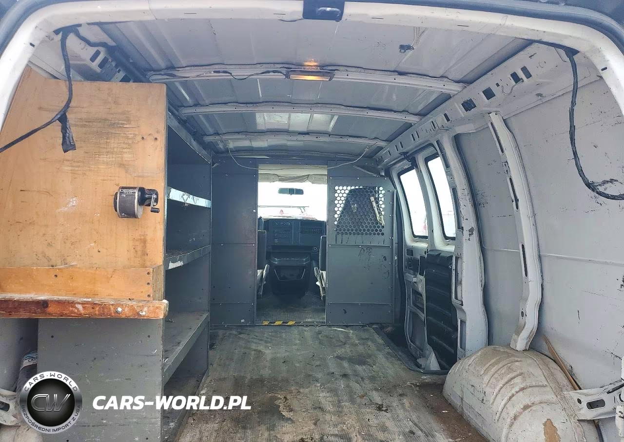 2006 Chevrolet Express G2500 VIN:1GCGG25V961273032 - 10