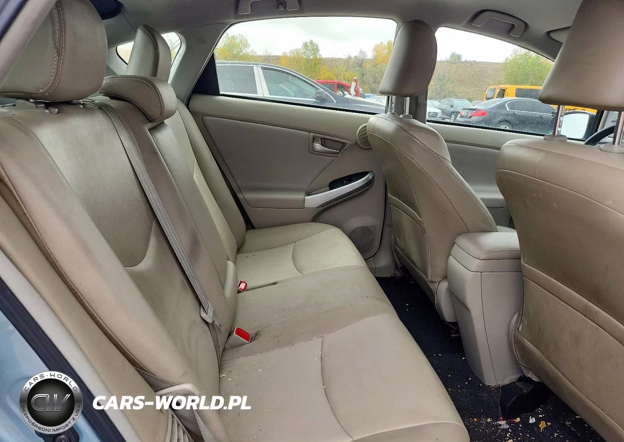 2012 Toyota Prius Four VIN:JTDKN3DU5C5383143 - 10