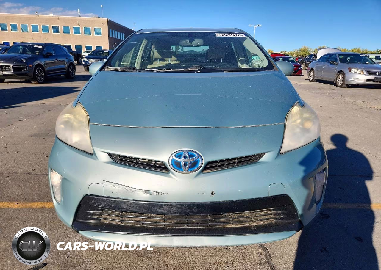 2012 Toyota Prius Four VIN:JTDKN3DU5C5383143 - 5