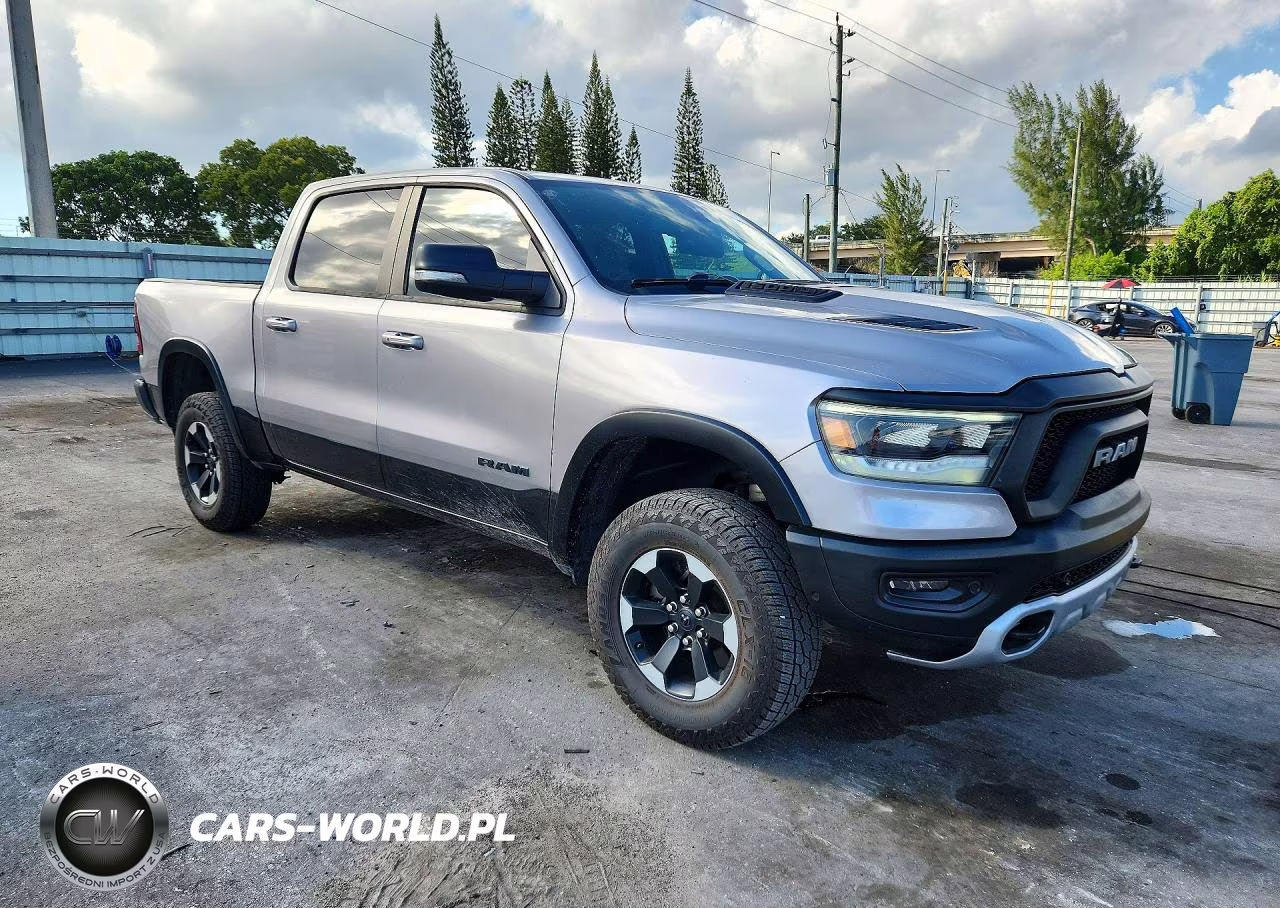 2019 Ram 1500 Rebel VIN:1C6SRFLT0KN630928 - 4