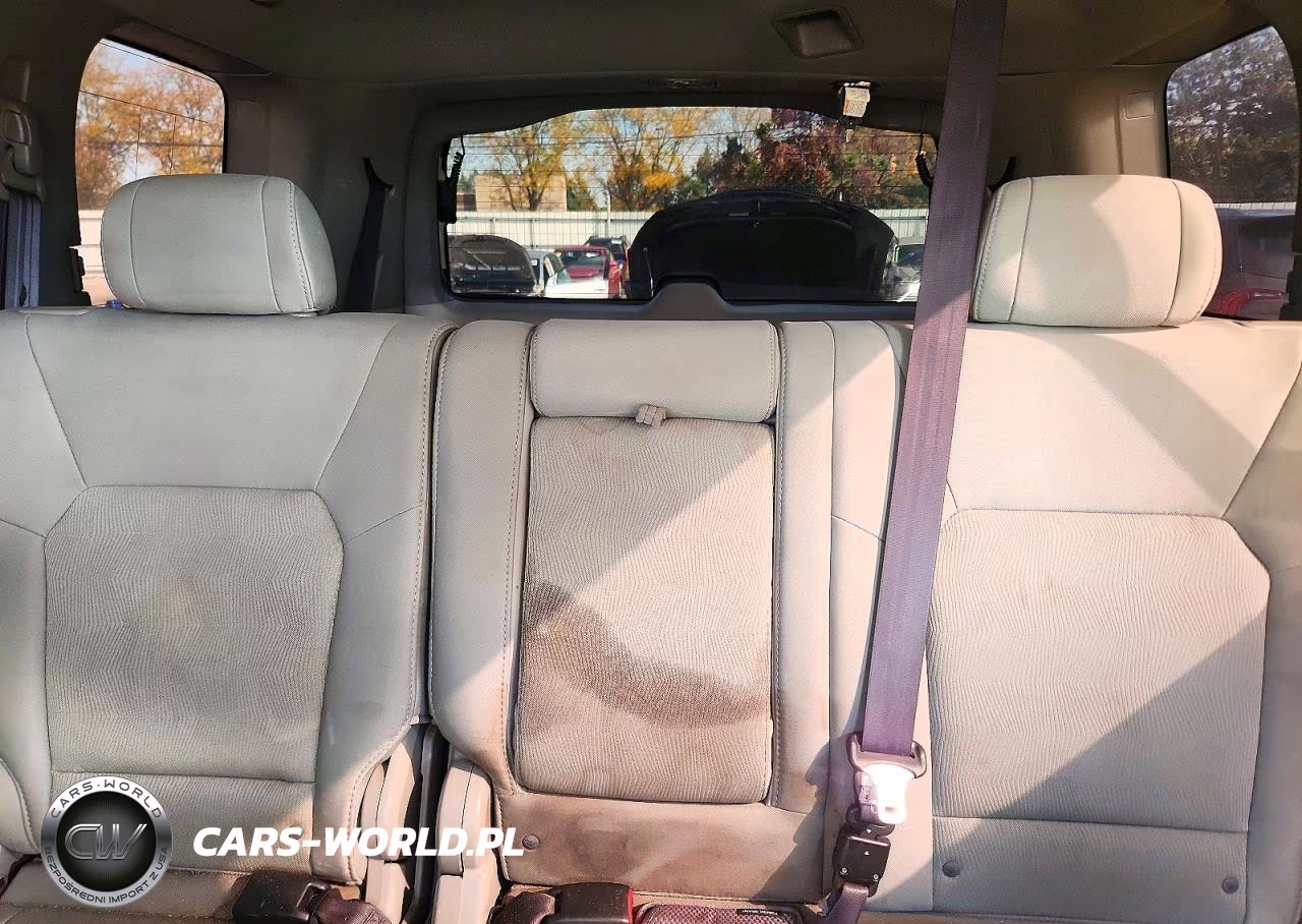 2011 Honda Pilot Lx VIN:5FNYF3H24BB012391 - 10