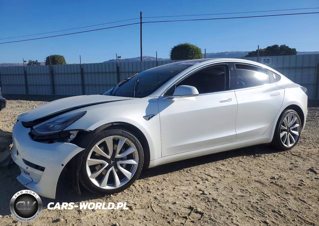 2018 Tesla Model 3 – zdjęcie 1 z 12
