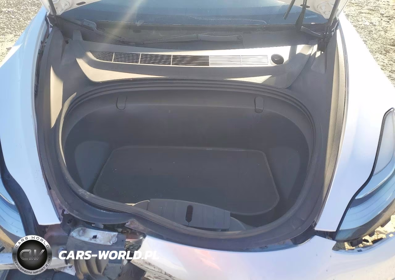 2018 Tesla Model 3 VIN:5YJ3E1EB0JF146626 - 11