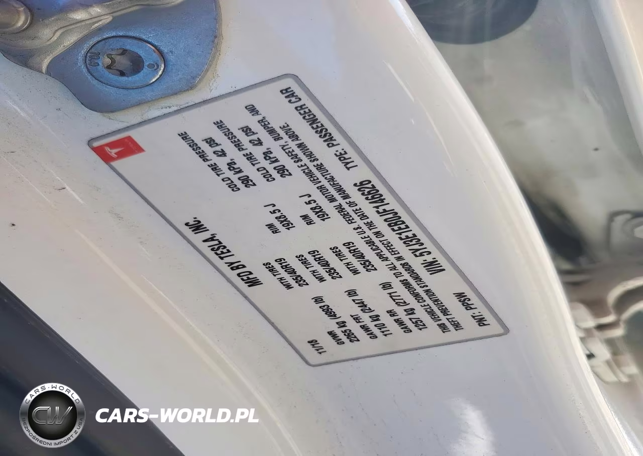 2018 Tesla Model 3 VIN:5YJ3E1EB0JF146626 - 12