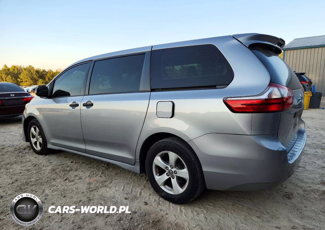 2018 Toyota Sienna L VIN:5TDZZ3DC2JS921718 - 2