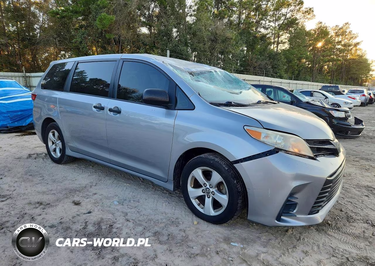 2018 Toyota Sienna L VIN:5TDZZ3DC2JS921718 - 4