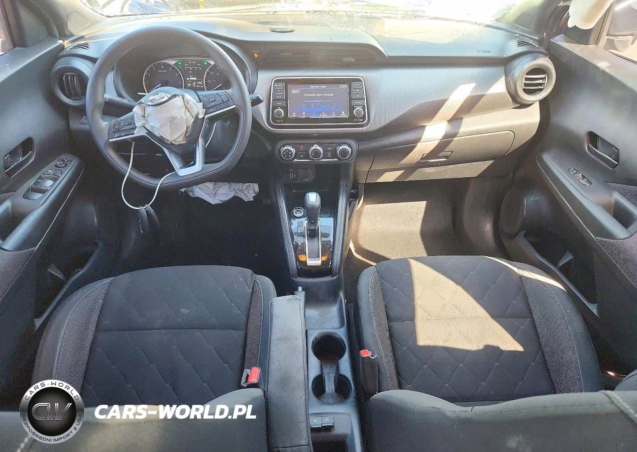 2019 Nissan Kicks S VIN:3N1CP5CU4KL560097 - 8