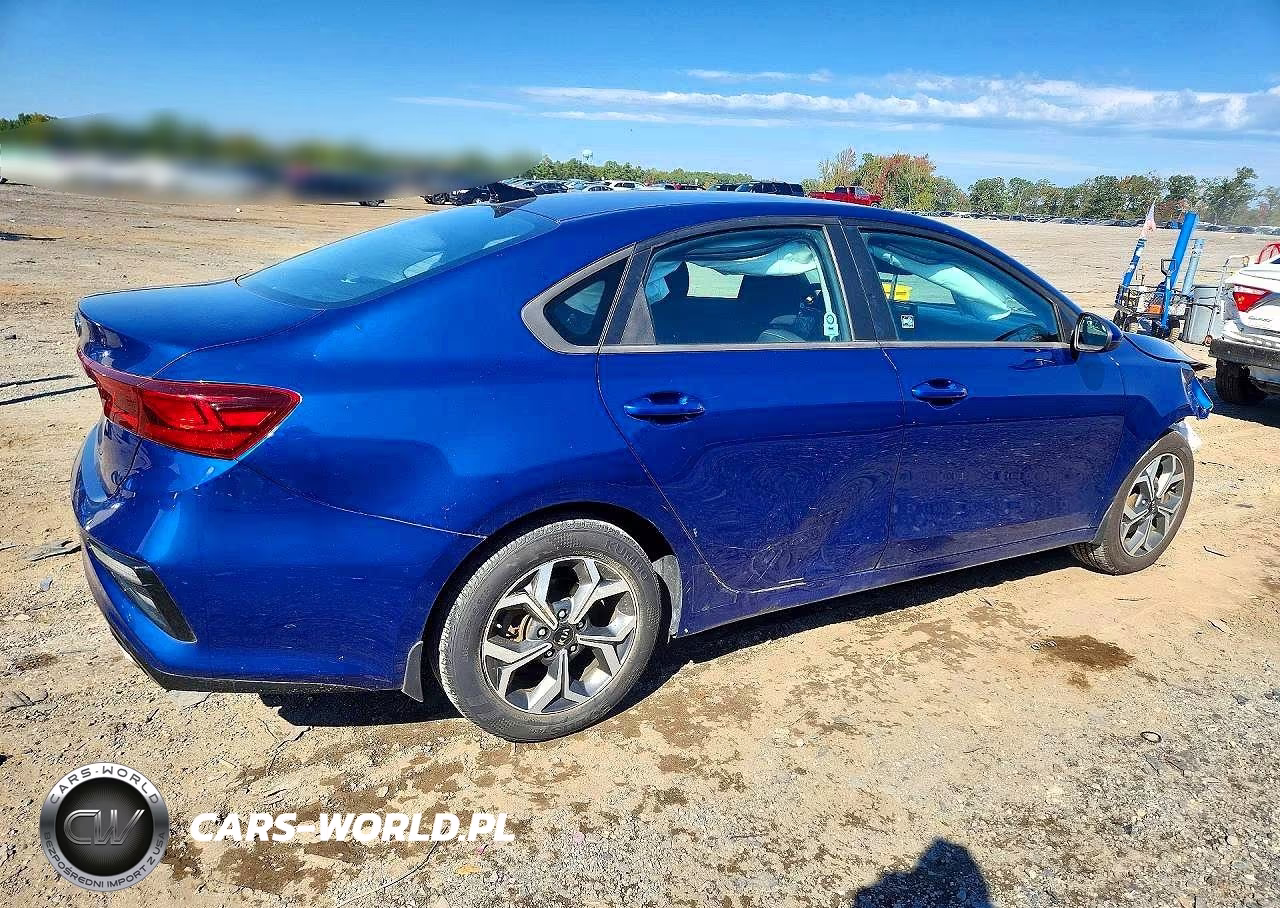 2021 Kia Forte Lxs VIN:3KPF24AD2ME345024 - 3