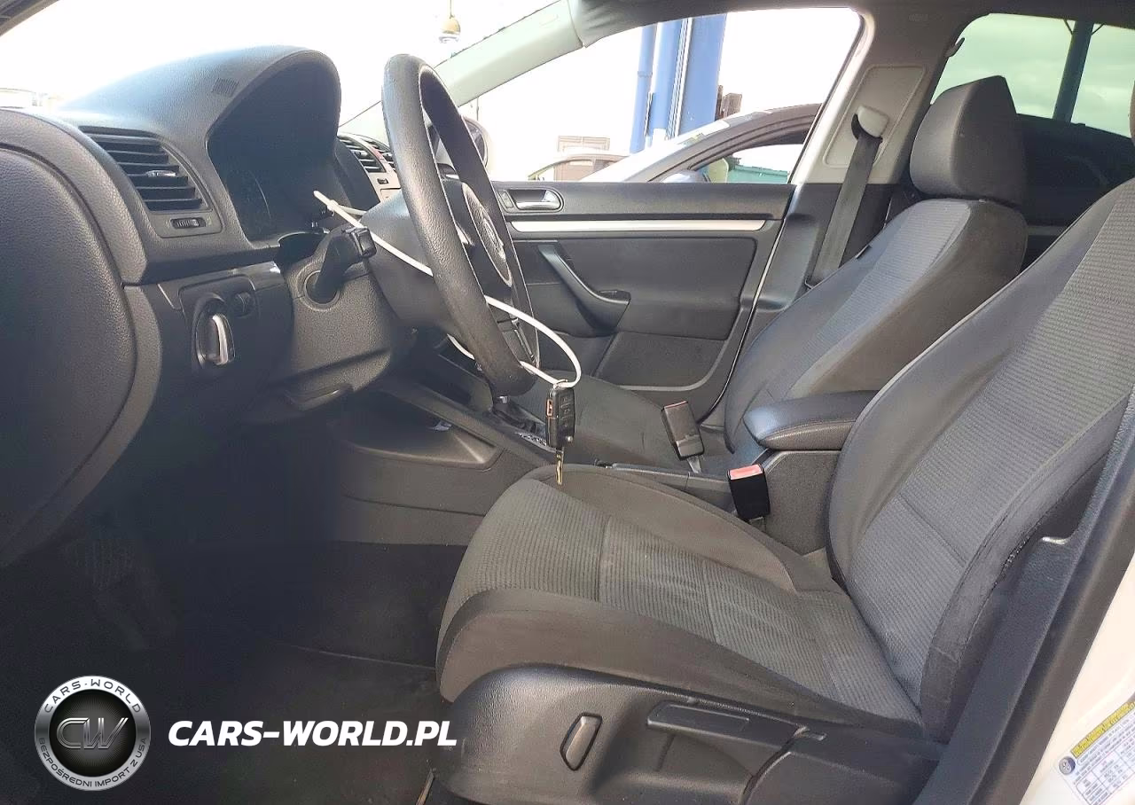 2010 Volkswagen Jetta S VIN:3VWJZ7AJ2AM060867 - 7
