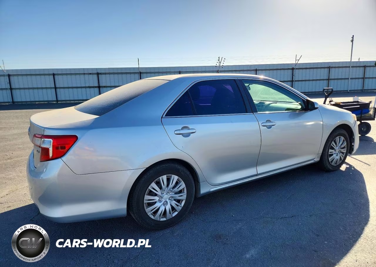 2012 Toyota Camry Le VIN:4T1BF1FK1CU162170 - 3