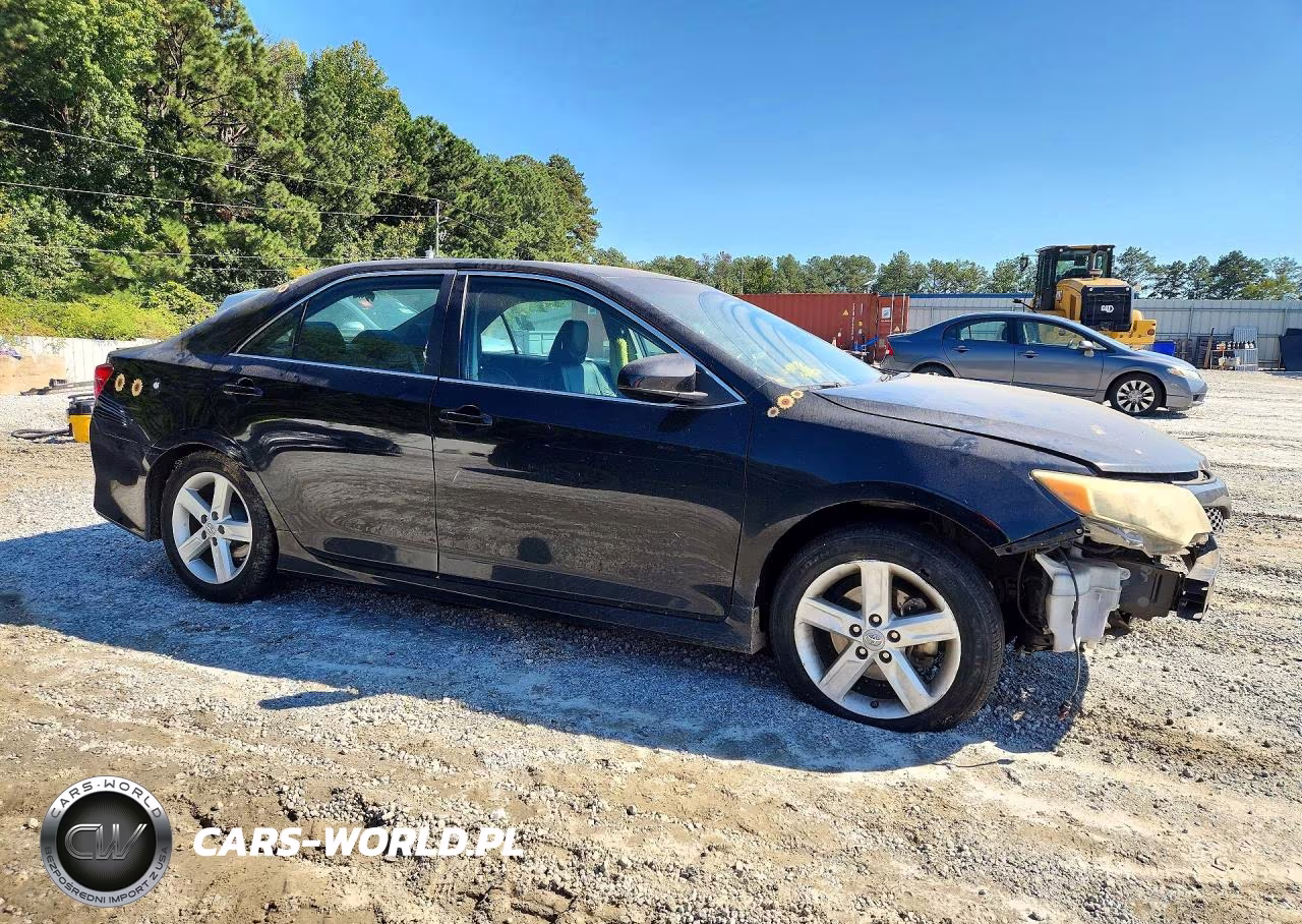 2013 Toyota Camry Se VIN:4T1BF1FK1DU209795 - 4
