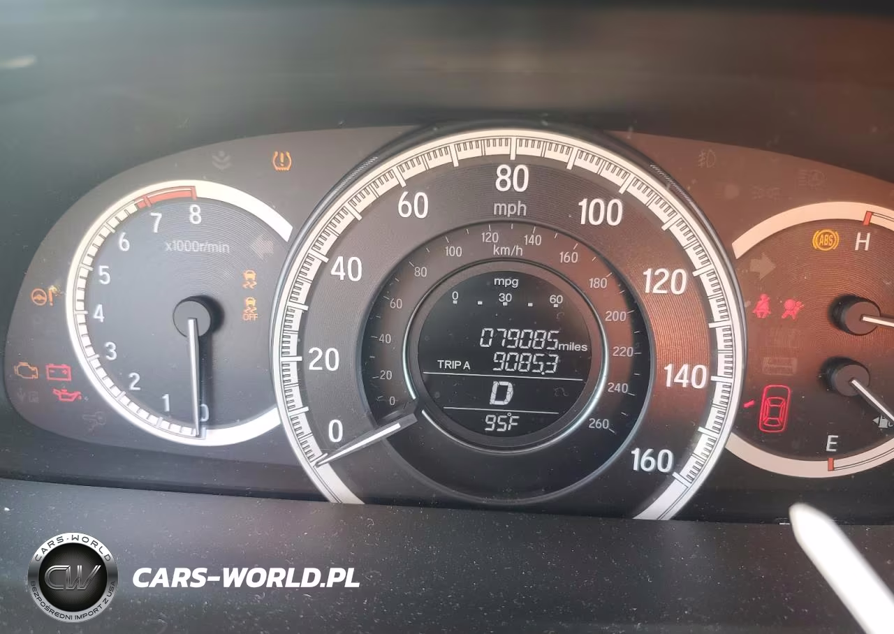 2017 Honda Accord Lx VIN:1HGCR2F3XHA300670 - 9