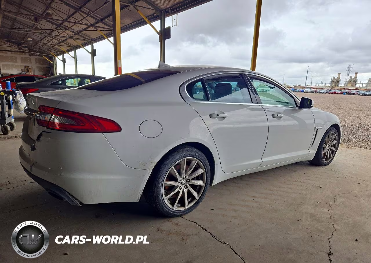 2013 Jaguar Xf VIN:SAJWA0ES4DPS87164 - 3