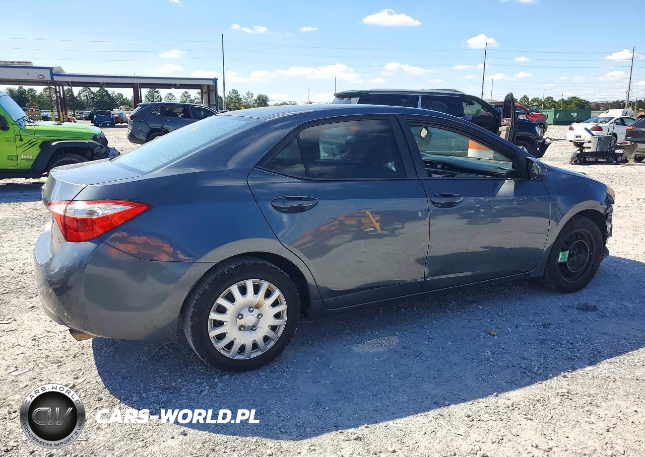 2016 Toyota Corolla Le VIN:2T1BURHEXGC481893 - 3