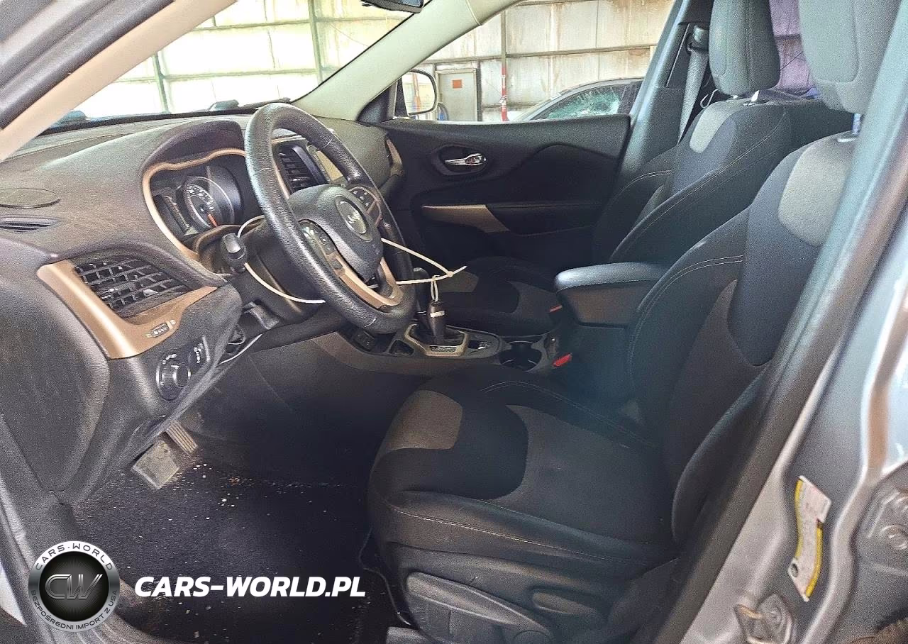 2017 Jeep Cherokee Sport VIN:1C4PJLAB6HW626626 - 7