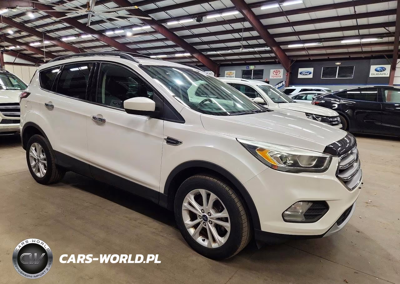 2017 Ford Escape Se VIN:1FMCU9GD1HUB32067 - 4