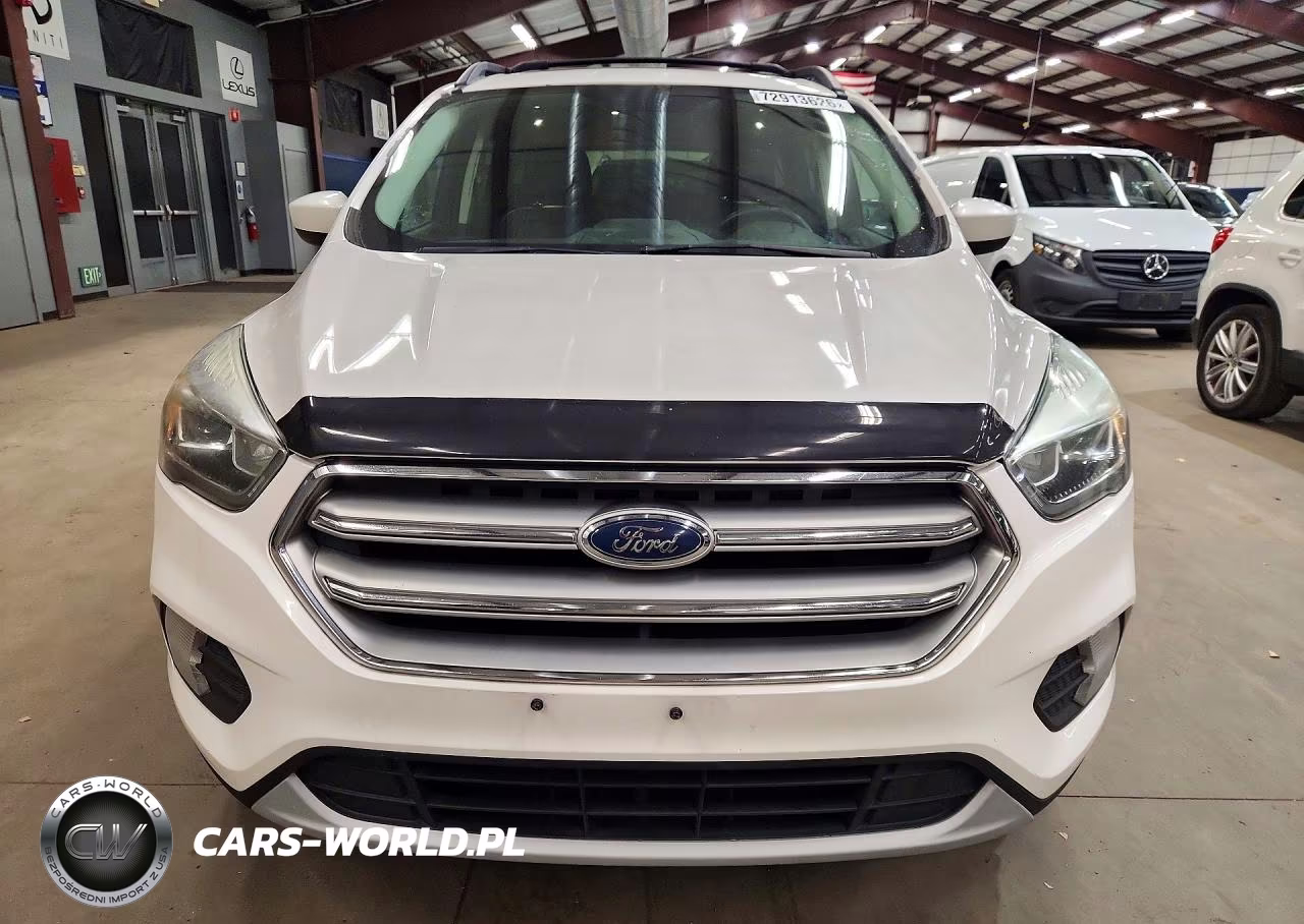 2017 Ford Escape Se VIN:1FMCU9GD1HUB32067 - 5