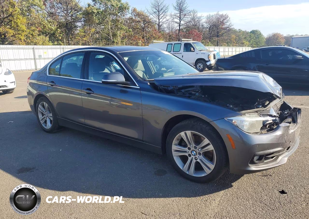 2017 BMW 330 Xi VIN:WBA8D9C34HA005660 - 4