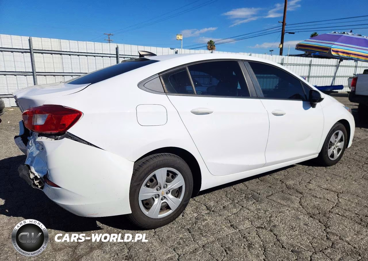 2018 Chevrolet Cruze Ls VIN:1G1BC5SMXJ7243247 - 3