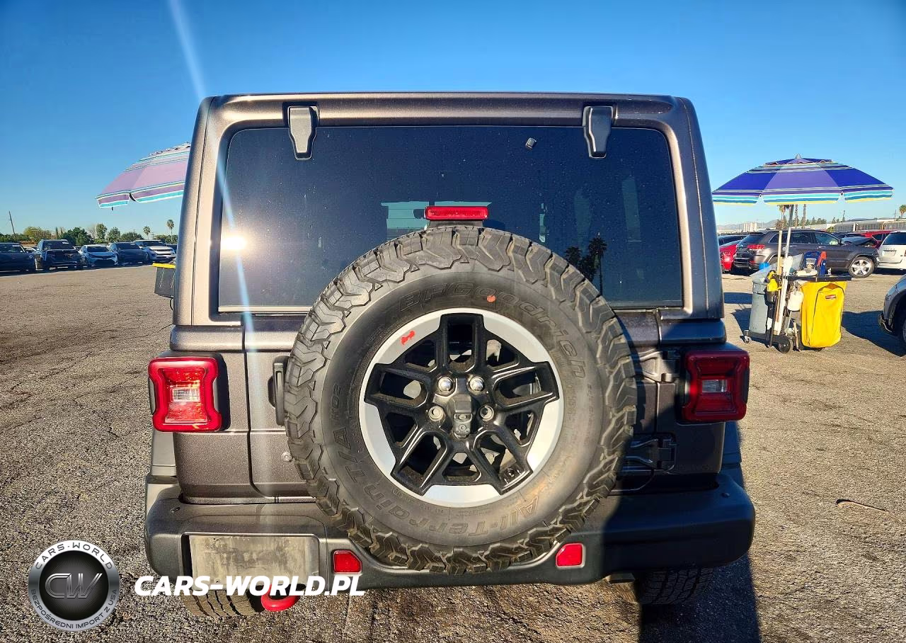 2018 Jeep Wrangler Unlimited Rubicon VIN:1C4HJXFG9JW301099 - 6