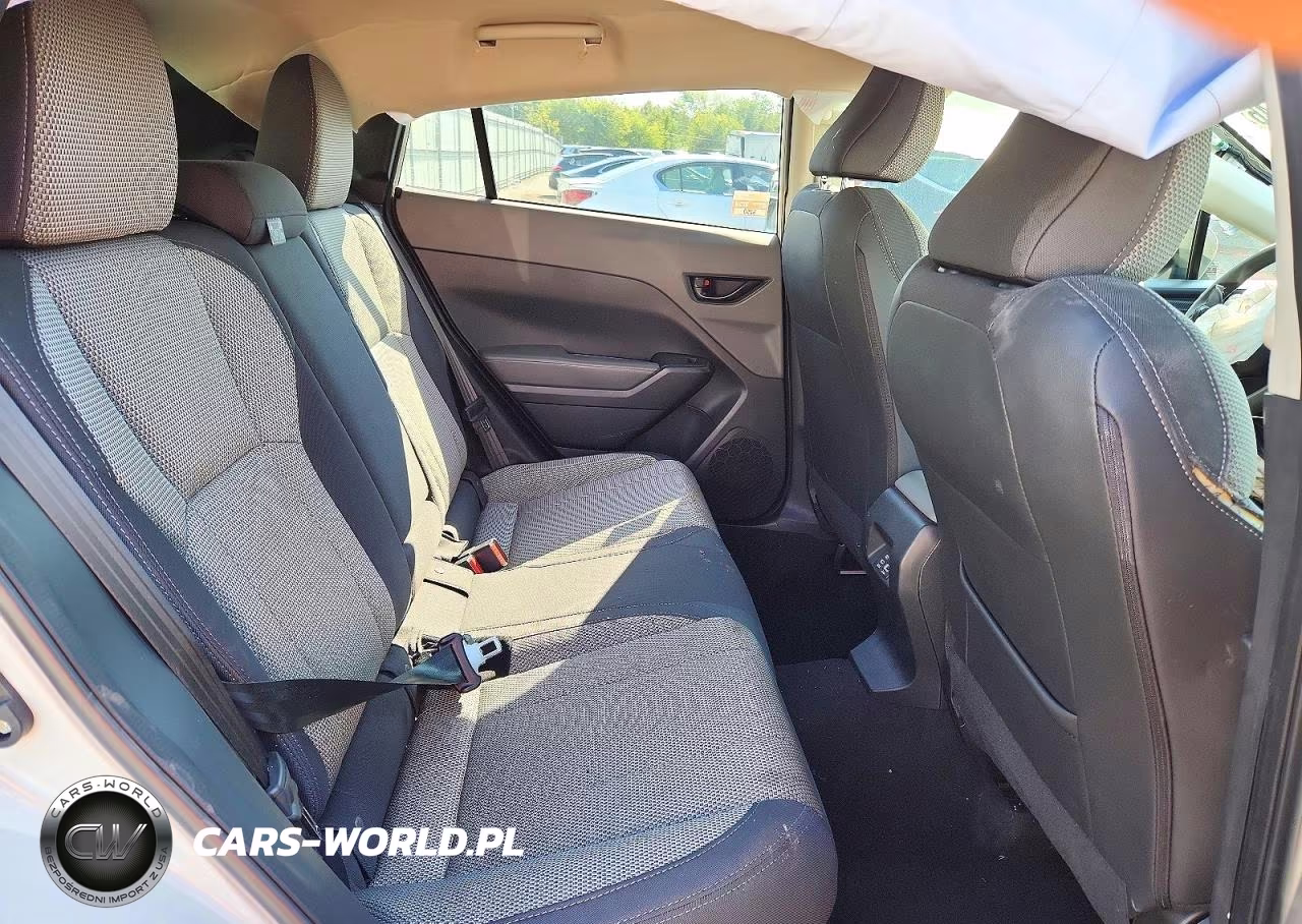 2024 Subaru Crosstrek Premium VIN:JF2GUADC9R8290736 - 10