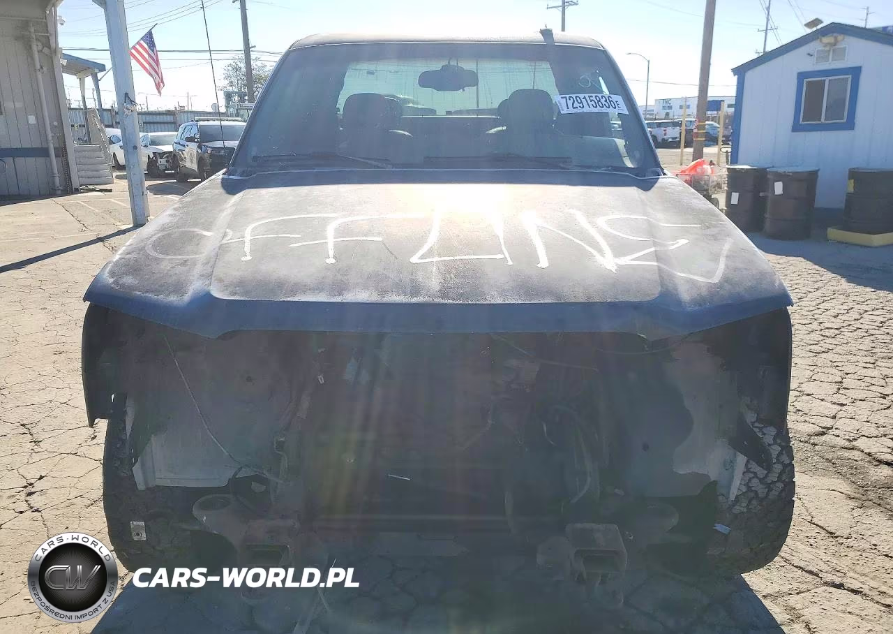 2003 Chevrolet Silverado K2500 Heavy Duty VIN:1GCHK29U63E142276 - 5