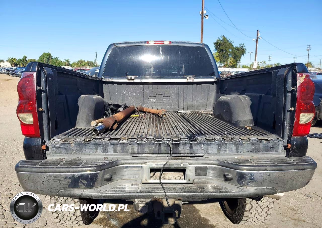 2003 Chevrolet Silverado K2500 Heavy Duty VIN:1GCHK29U63E142276 - 6