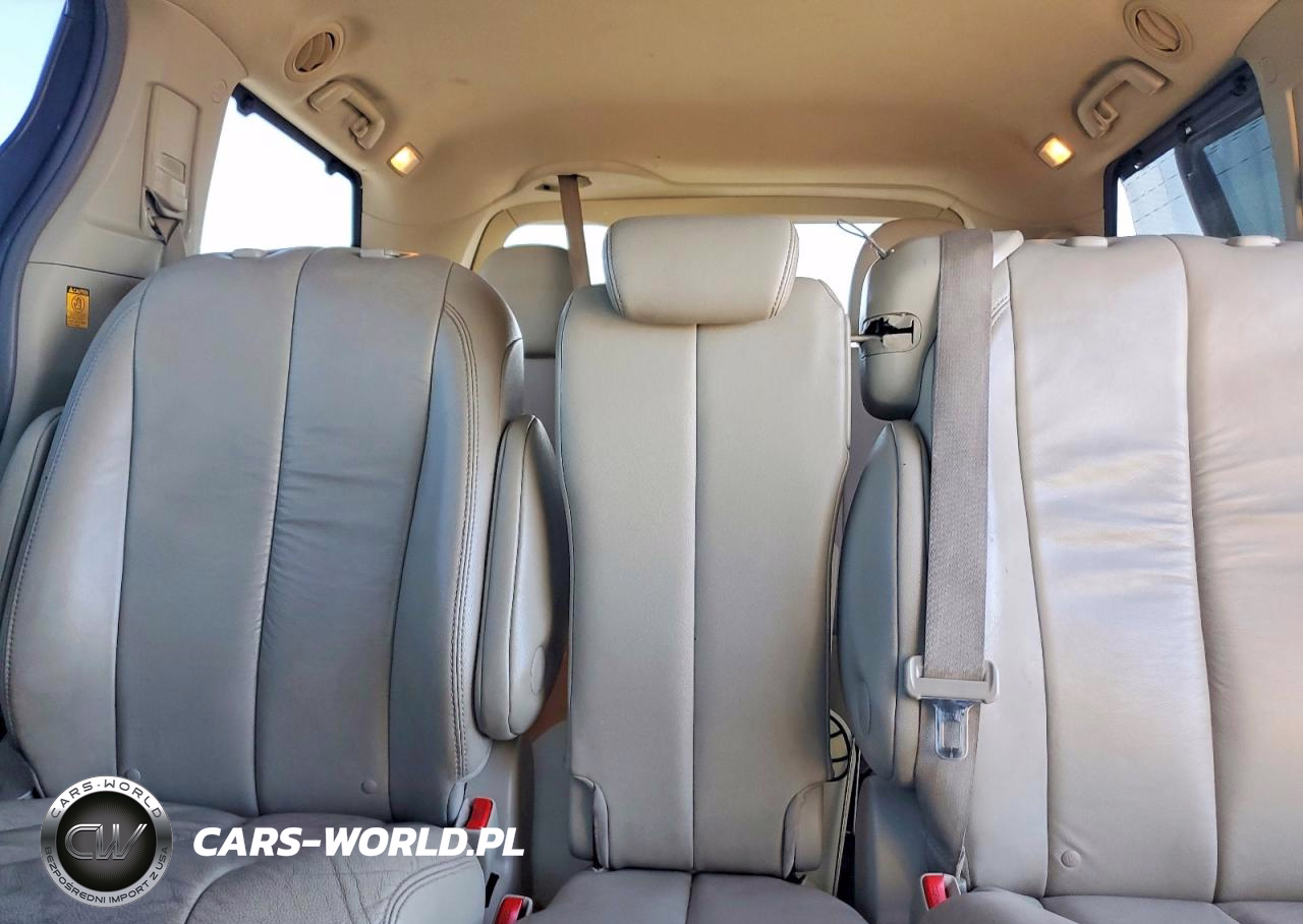2011 Toyota Sienna Se Premium 8-Passenger VIN:5TDYK3DC4BS050306 - 10