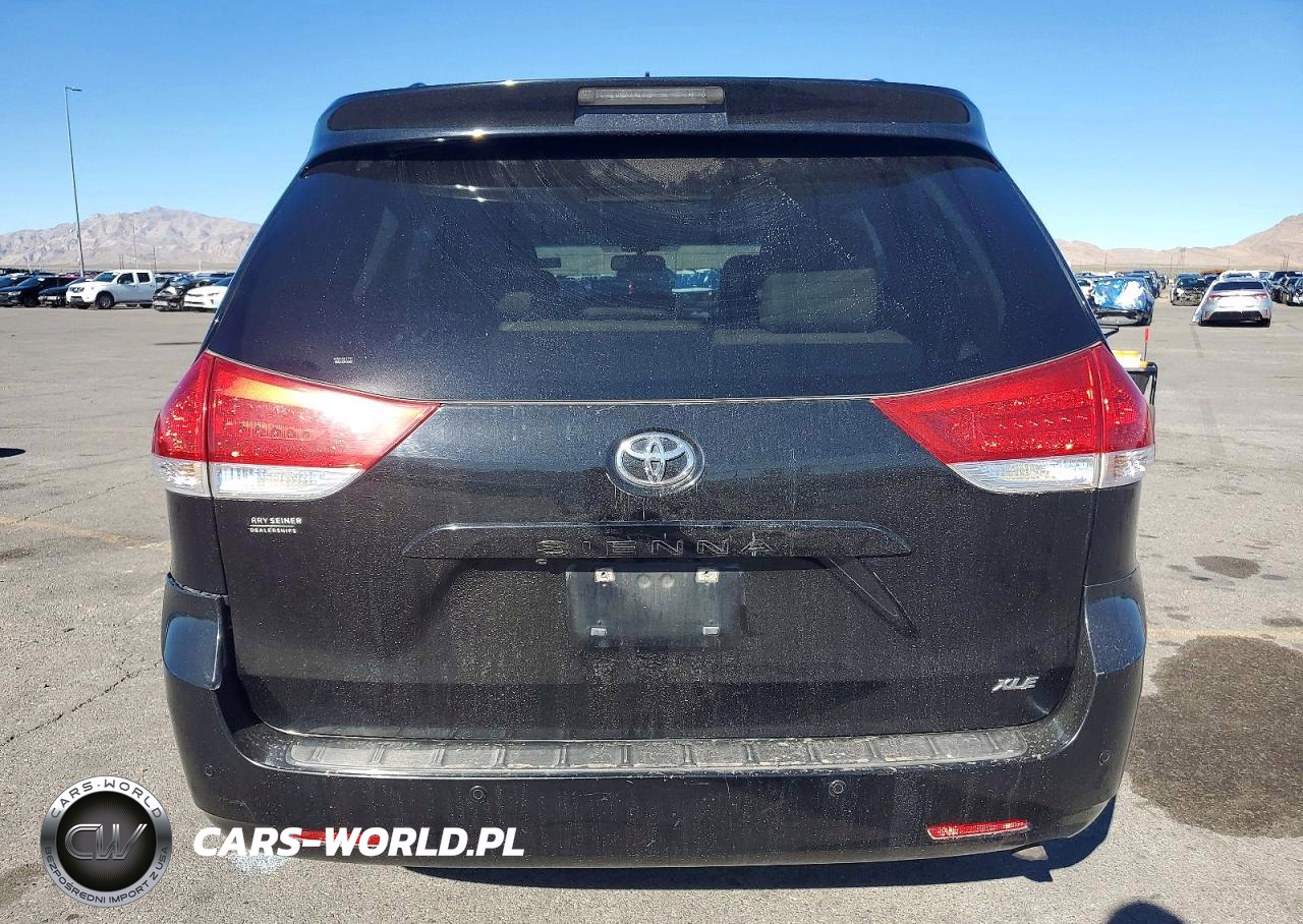 2011 Toyota Sienna Se Premium 8-Passenger VIN:5TDYK3DC4BS050306 - 6