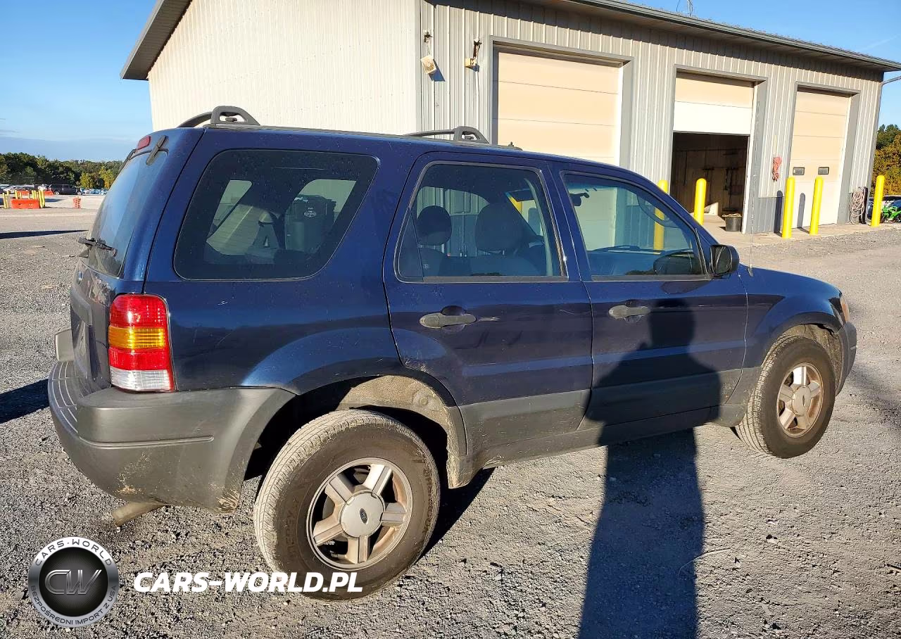 2003 Ford Escape Xls VIN:1FMYU92123KC57912 - 3