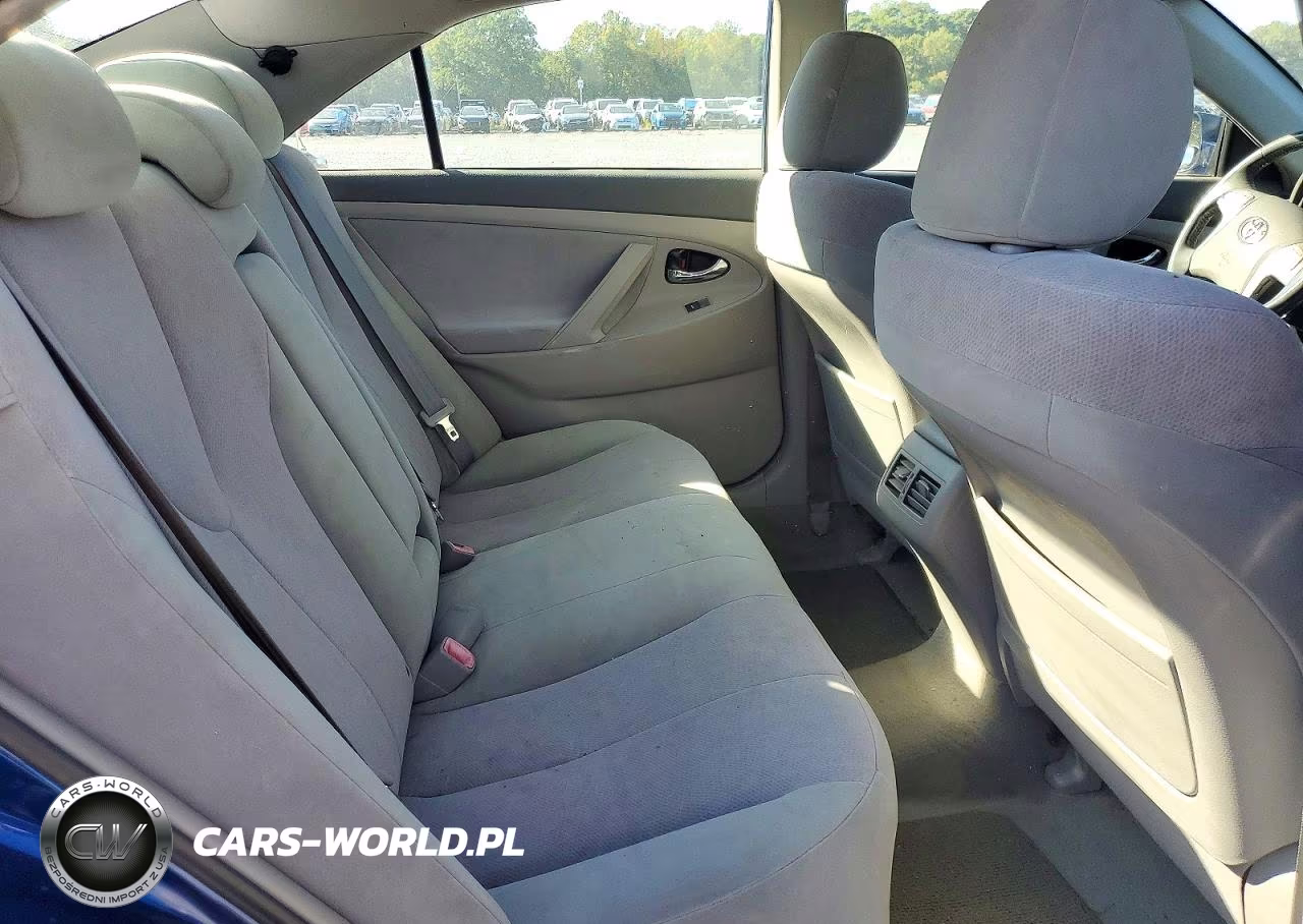 2010 Toyota Camry Hybrid VIN:4T1BB3EK1AU113587 - 10