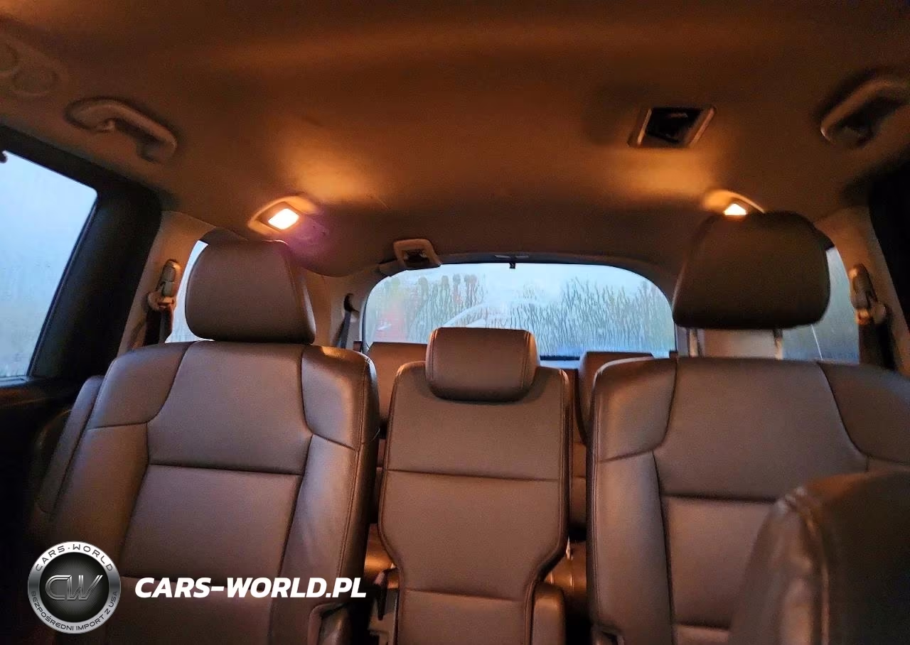 2016 Honda Odyssey Touring VIN:5FNRL5H94GB041662 - 10