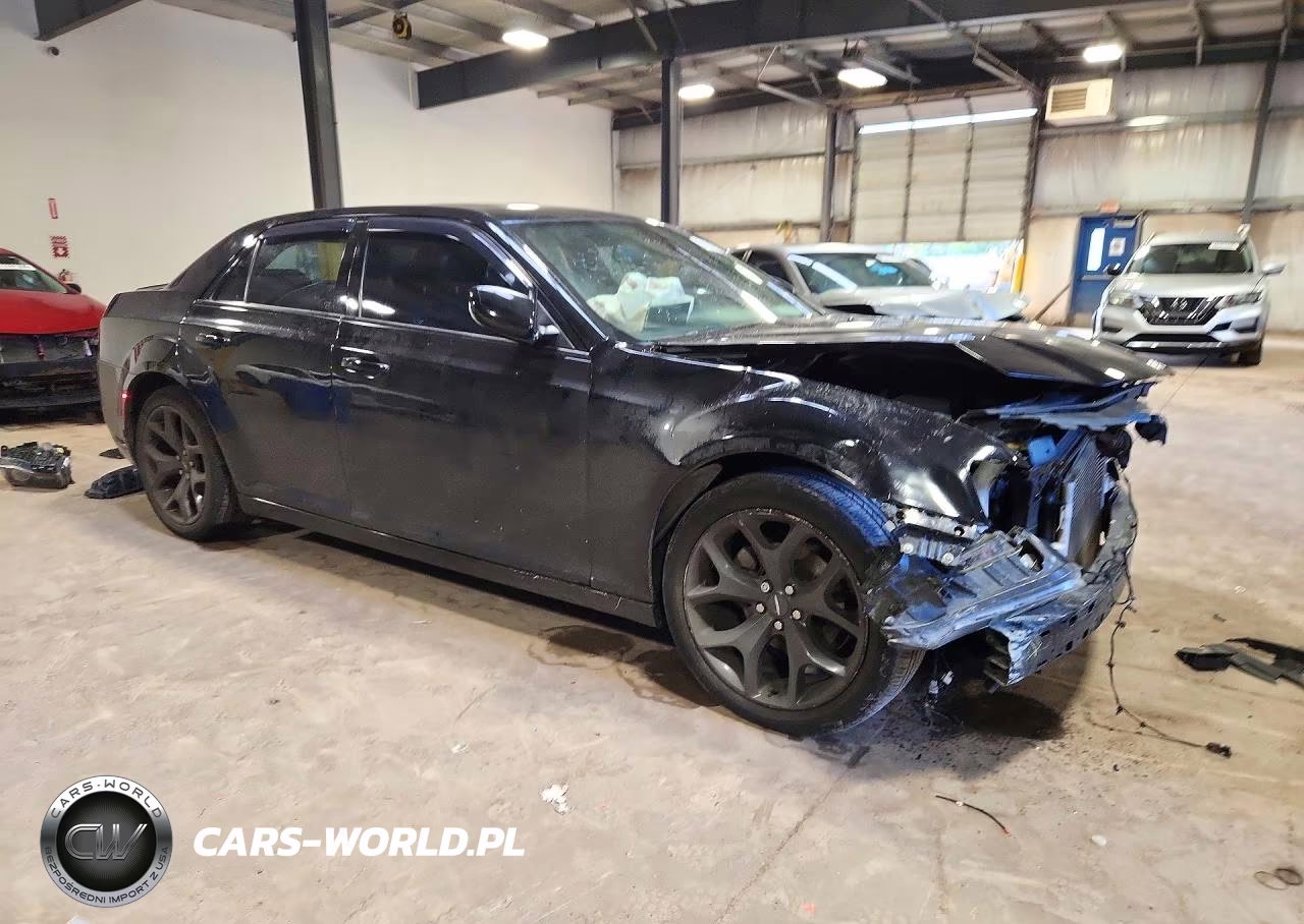 2021 Chrysler 300 S VIN:2C3CCABG9MH546077 - 4