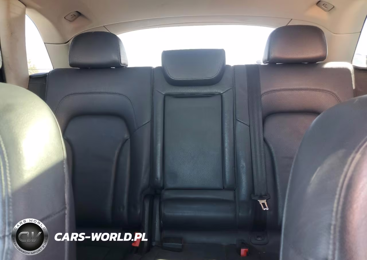 2012 Audi Q5 Premium Plus VIN:WA1DKAFP8CA100622 - 10