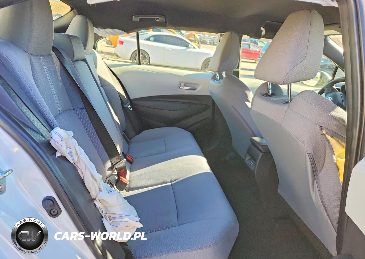 2025 Toyota Corolla Le VIN:JTDBCMFE9S3099557 - 10