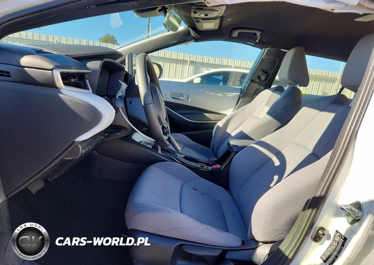 2025 Toyota Corolla Le VIN:JTDBCMFE9S3099557 - 7