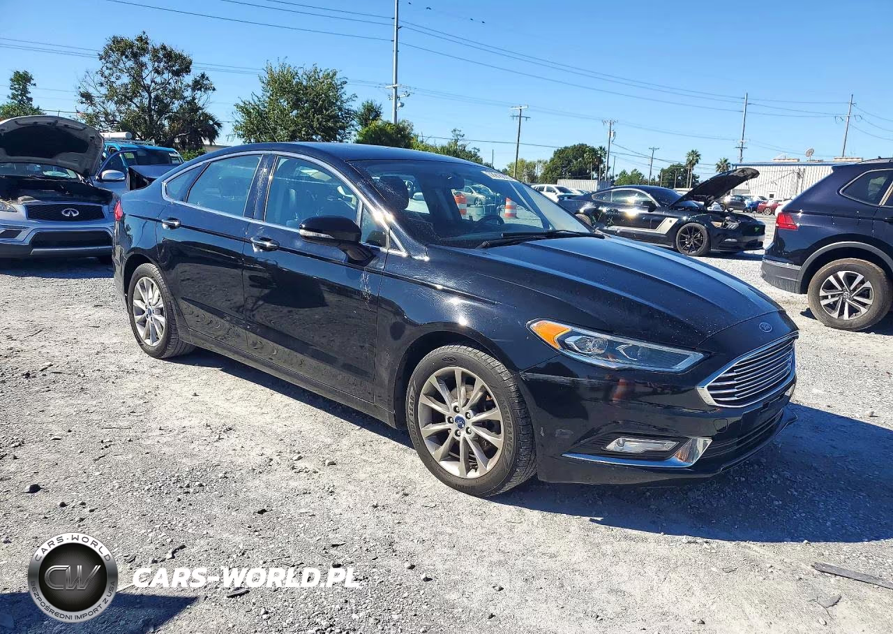 2017 Ford Fusion Se VIN:3FA6P0HD4HR129292 - 4