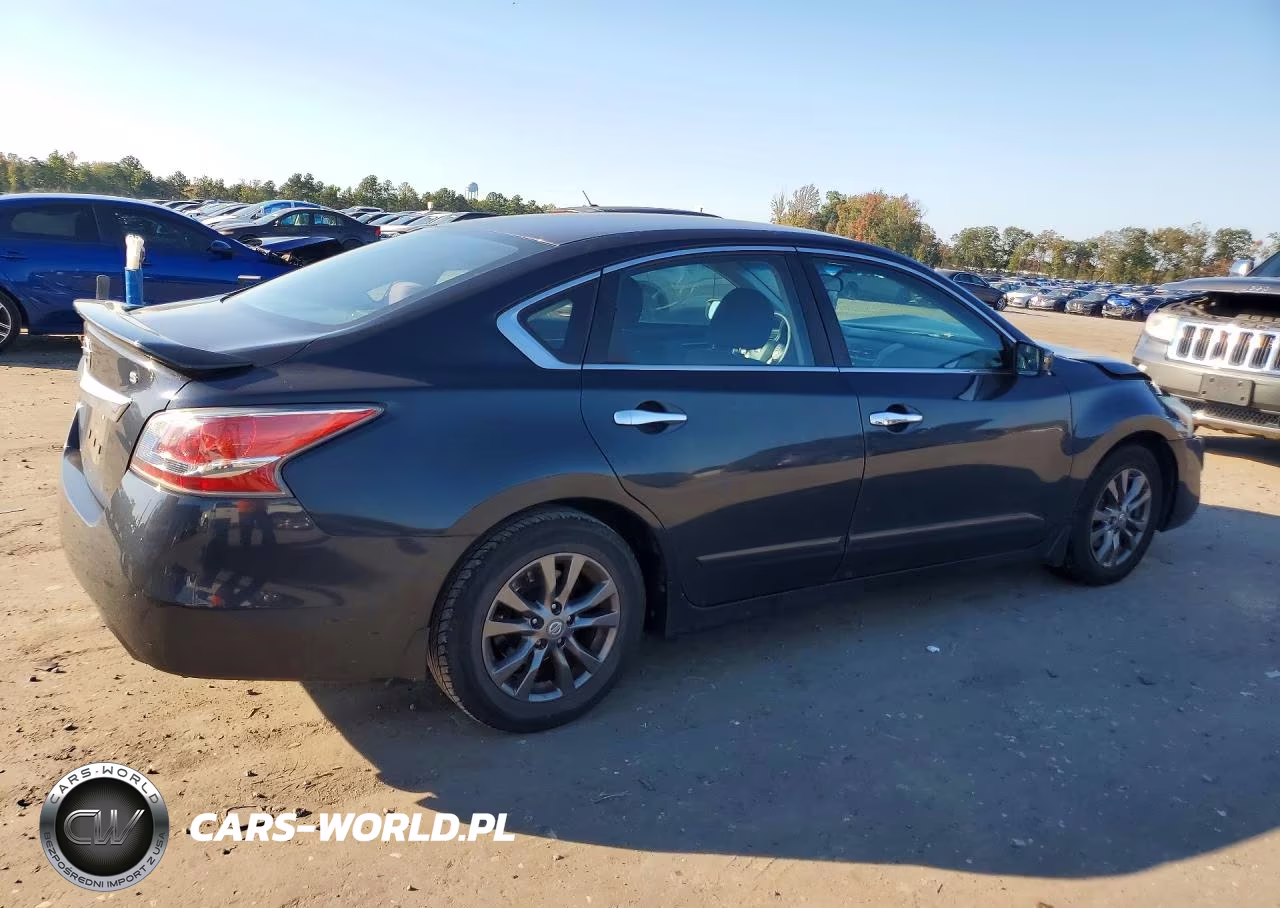 2015 Nissan Altima 2.5 S VIN:1N4AL3AP3FN402735 - 3