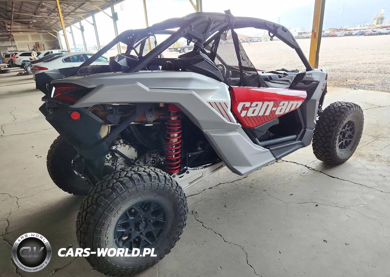 2024 Can-Am Maverick X3 Ds Turbo Utility Vehicle VIN:3JBVGAY21RE000058 - 4