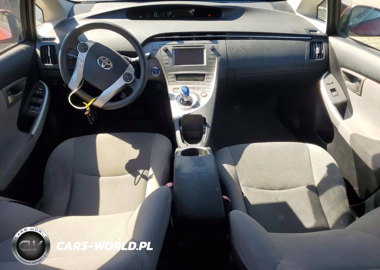 2012 Toyota Prius Three VIN:JTDKN3DUXC1510198 - 8