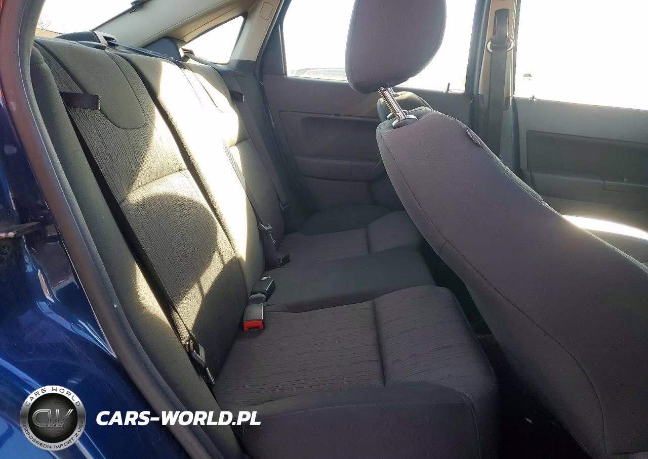 2008 Ford Focus Se VIN:1FAHP35N98W215878 - 10