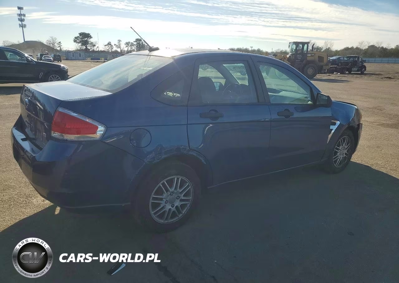 2008 Ford Focus Se VIN:1FAHP35N98W215878 - 3