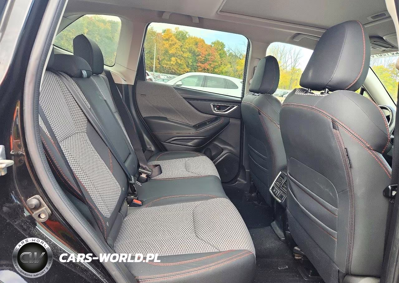 2020 Subaru Forester Sport VIN:JF2SKARC9LH471061 - 11