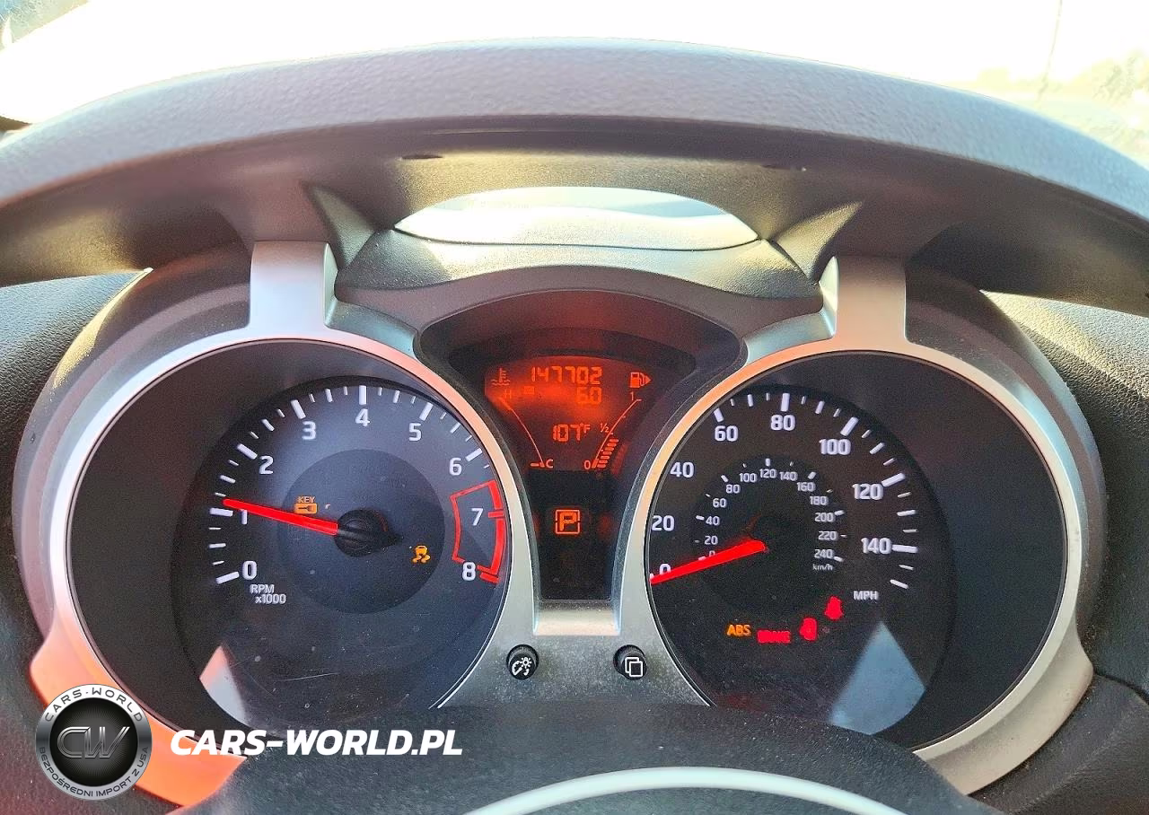 2015 Nissan Juke S VIN:JN8AF5MRXFT504155 - 9