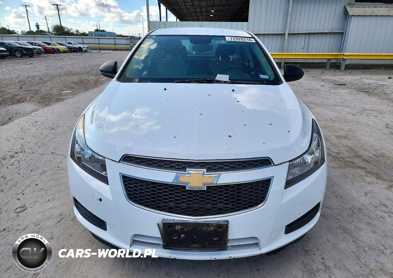 2014 Chevrolet Cruze Ls VIN:1G1PA5SHXE7480566 - 5