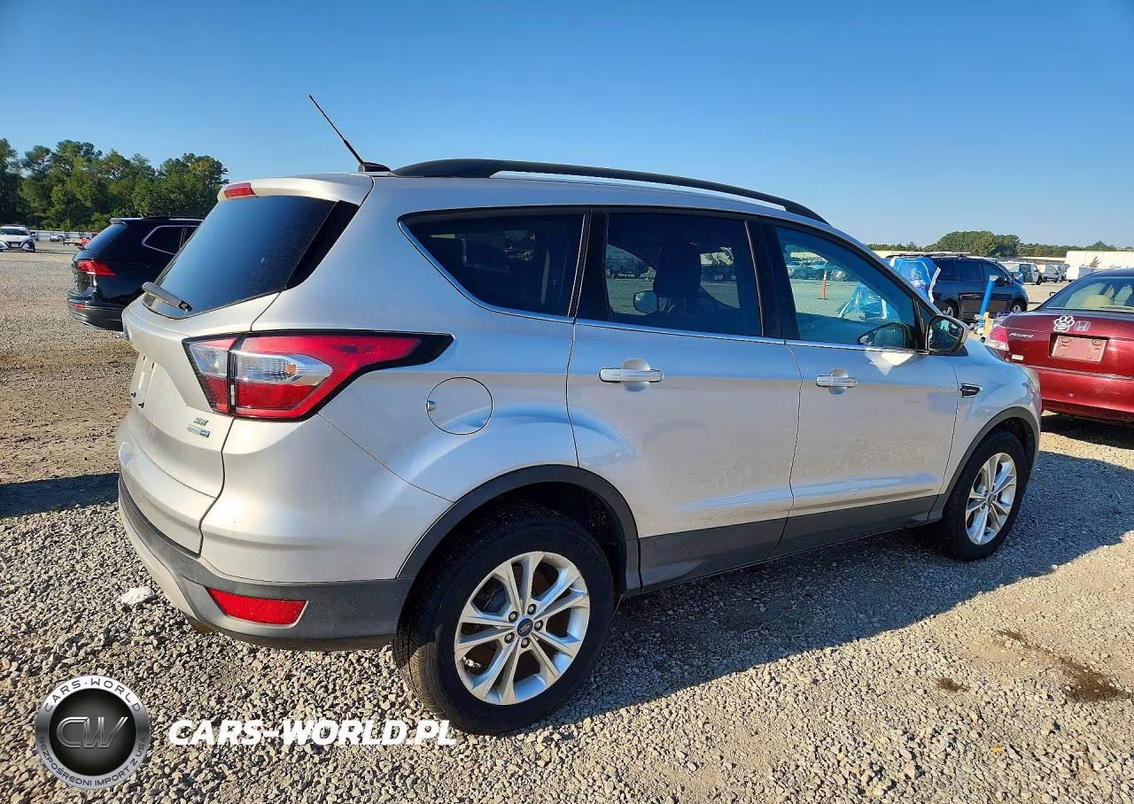 2018 Ford Escape Se VIN:1FMCU9GD9JUA11762 - 3