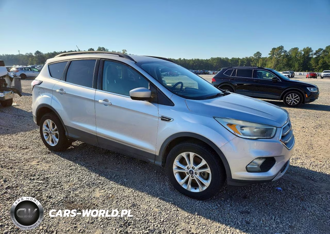 2018 Ford Escape Se VIN:1FMCU9GD9JUA11762 - 4