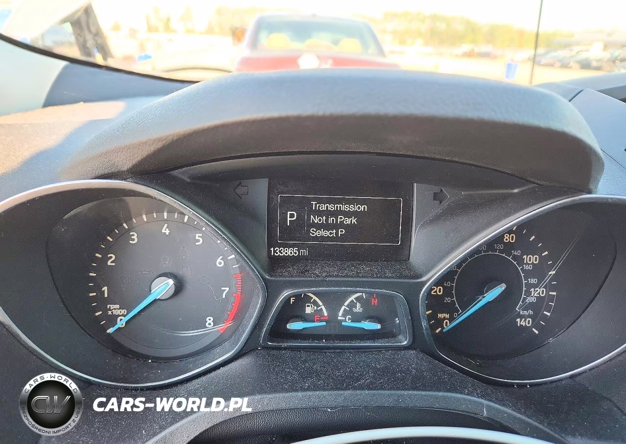 2018 Ford Escape Se VIN:1FMCU9GD9JUA11762 - 9