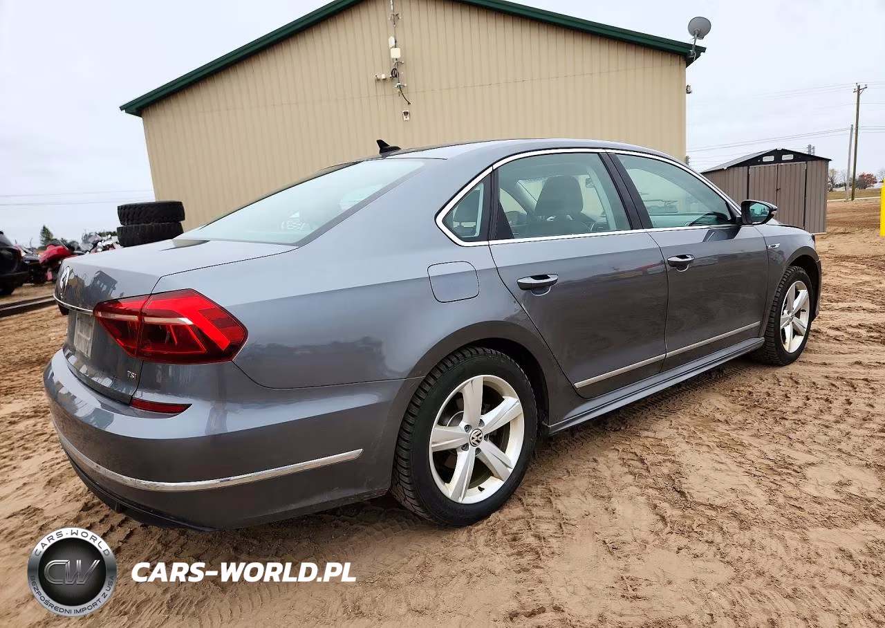2017 Volk Passat R-L VIN:1VWDT7A32HC019246 - 3